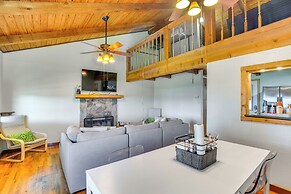 Lake Palestine Home w/ Boat Dock & View!
