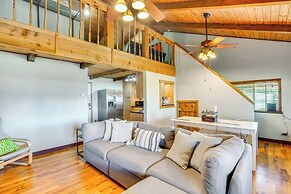 Lake Palestine Home w/ Boat Dock & View!