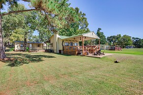 Lake Palestine Home w/ Boat Dock & View!