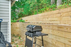 Waterfront Cape Cod Cottage on Peter's Pond