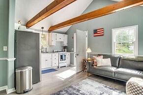 Waterfront Cape Cod Cottage on Peter's Pond