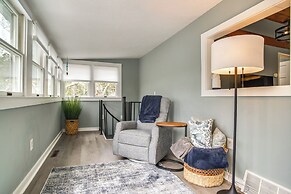 Waterfront Cape Cod Cottage on Peter's Pond