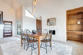 Renovated Lake Conroe Home: Boat Slip & Deck!