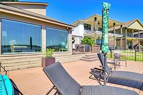 Renovated Lake Conroe Home: Boat Slip & Deck!