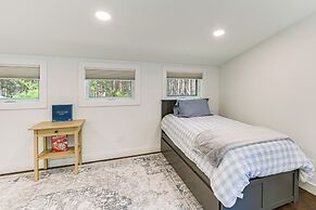 Waterfront Roque Bluffs Hideaway w/ Private Beach