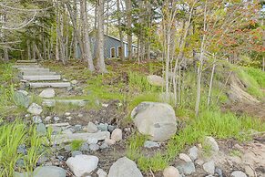 Waterfront Roque Bluffs Hideaway w/ Private Beach