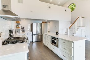 Waterfront Roque Bluffs Hideaway w/ Private Beach