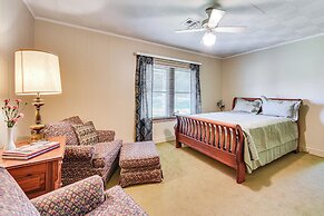 8 Mi to Lafayette: Dog-friendly Home w/ Large Yard