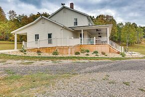 Wooded Escape w/ Pond & Grill in Pleasant City!