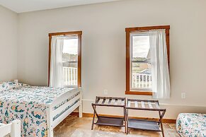 Wooded Escape w/ Pond & Grill in Pleasant City!