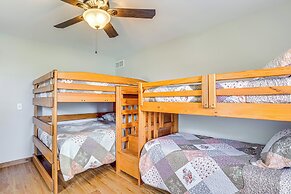 Wooded Escape w/ Pond & Grill in Pleasant City!