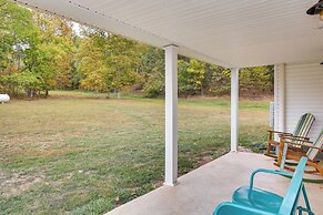 Wooded Escape w/ Pond & Grill in Pleasant City!