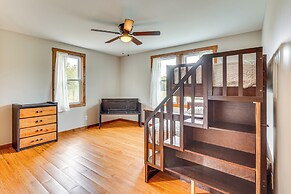 Wooded Escape w/ Pond & Grill in Pleasant City!