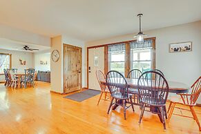 Wooded Escape w/ Pond & Grill in Pleasant City!