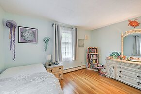 10 Mi to Crane Beach: Wooded Home Near Boston!