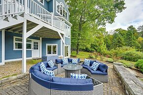 Luxe Lake House in Connecticut: Private Dock