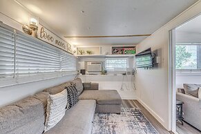 Mountain-view Cabin w/ Hot Tub in Ruidoso!