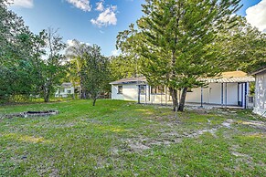 3 Mi to Usf: Chic Home w/ Yard in Tampa!