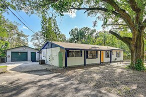 3 Mi to Usf: Chic Home w/ Yard in Tampa!