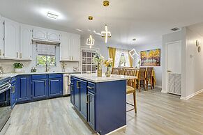 3 Mi to Usf: Chic Home w/ Yard in Tampa!