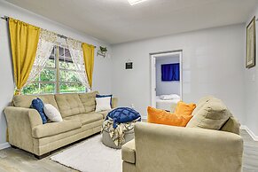 3 Mi to Usf: Chic Home w/ Yard in Tampa!