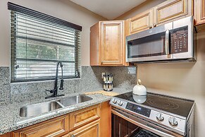 11 Mi to South Beach: Home w/ Screened Porch!
