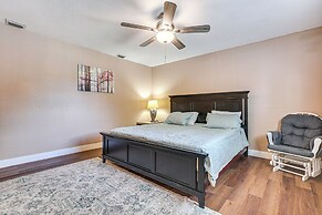 11 Mi to South Beach: Home w/ Screened Porch!