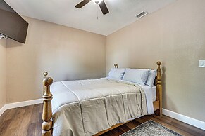 11 Mi to South Beach: Home w/ Screened Porch!