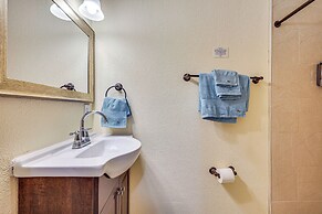 11 Mi to South Beach: Home w/ Screened Porch!