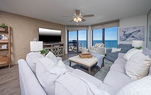 Phoenix Vi 61013 3 Bedroom Condo