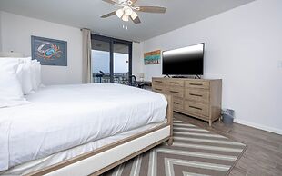 Phoenix Vi 61013 3 Bedroom Condo