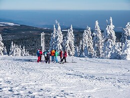 Wagon Wheel At Rendezvous 3 Bedroom Home