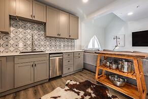 Blue Church Lodge C 2 Bedroom Condo