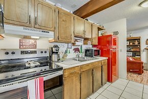 Eagle's Nest - Hot Tub, Deck & Prime Location 2 Bedroom Cabin