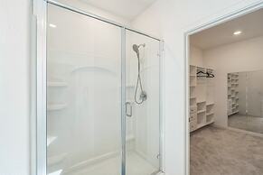 Spacious 3br Home With Charming Backyard 3 Bedroom Home