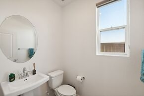 Spacious 3br Home With Charming Backyard 3 Bedroom Home