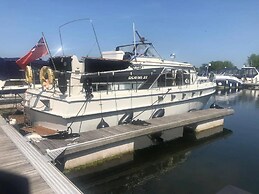 Riverside Boat Retreat on the River Thames
