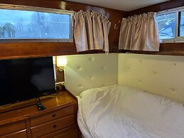 Riverside Boat Retreat on the River Thames