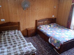 Houseboat  New  Dongola