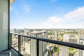 PH 51 Studio with Panoramic City Views