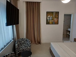 Oxygen Boutique Hotel