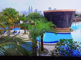 KL Grand Service Suite at Times Square