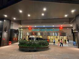 KL Grand Service Suite at Times Square