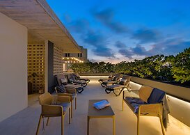 Ocean Boutique Condos