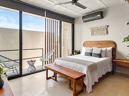 Ocean Boutique Condos