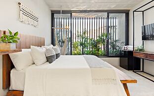 Ocean Boutique Condos