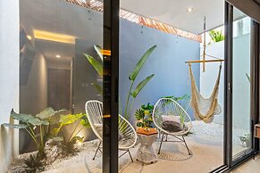 Ocean Boutique Condos