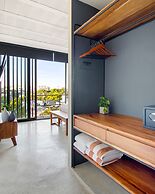 Ocean Boutique Condos