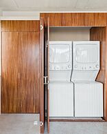 Ocean Boutique Condos