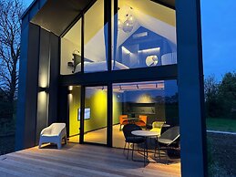 Amazing Lodge With Shared Pool